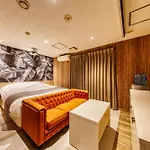 Hotel Luna Modern Sakuranomiya (Adults Only)