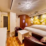 Hotel Luna Modern Sakuranomiya (Adults Only)